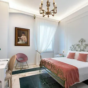Couette-café Residenza Borbonica, Naples